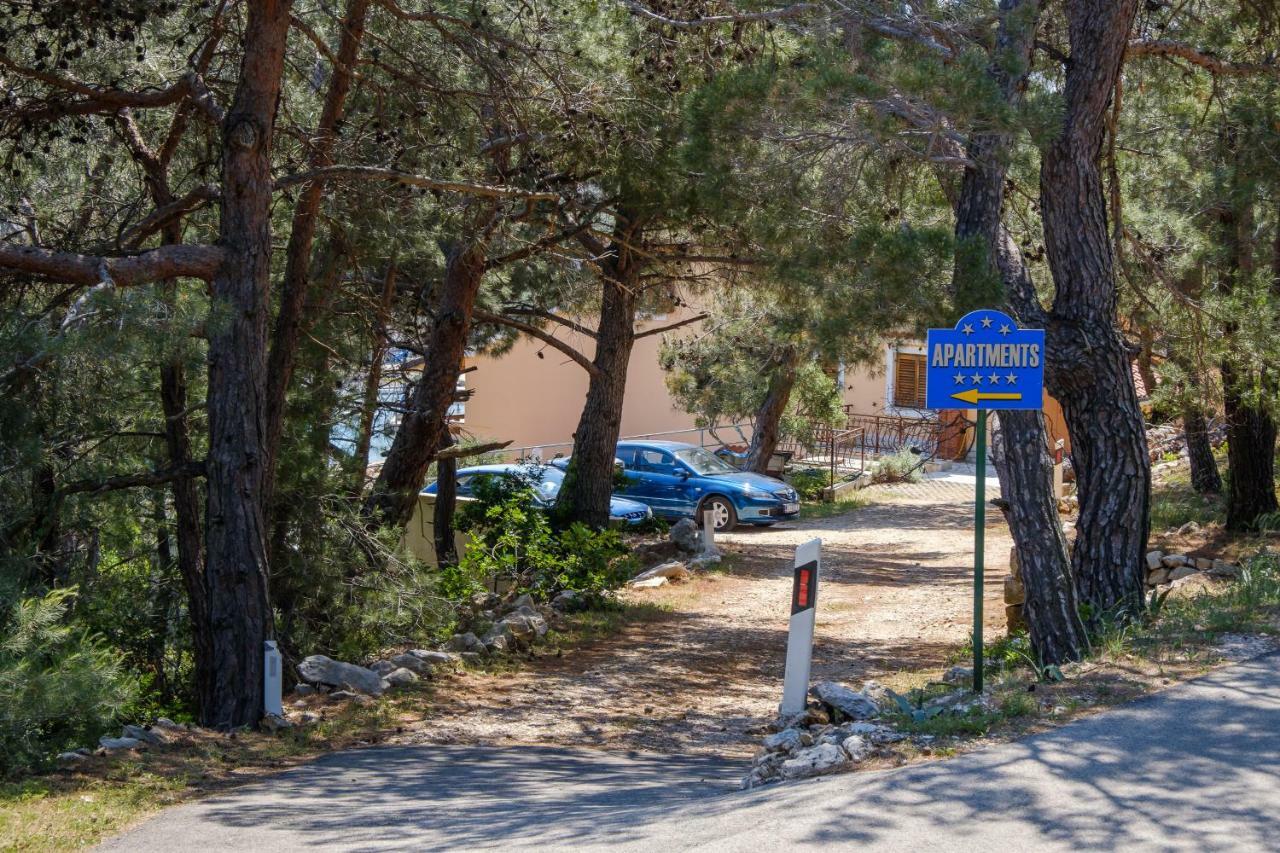 Apartmani Zorica Martinscica  Bagian luar foto