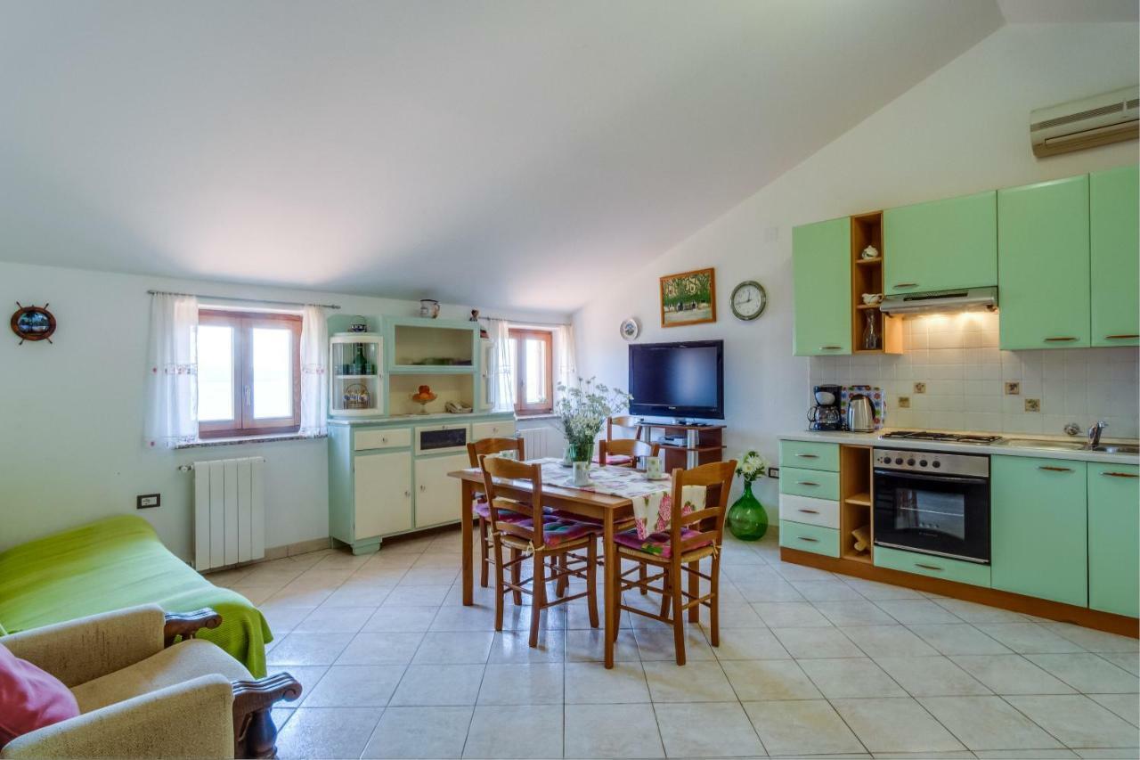 Apartmani Zorica Martinscica  Bagian luar foto