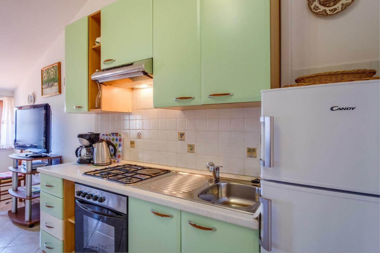 Apartmani Zorica Martinscica  Bagian luar foto