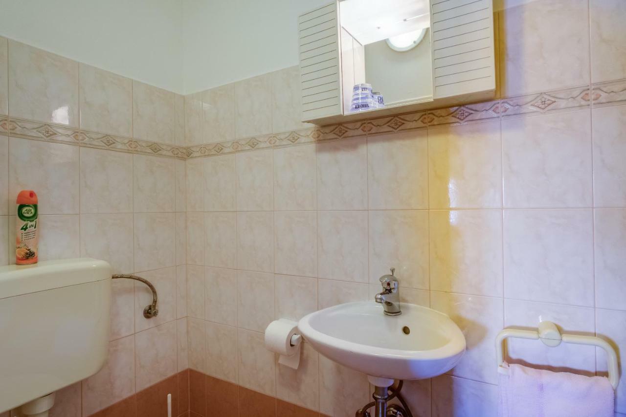 Apartmani Zorica Martinscica  Bagian luar foto